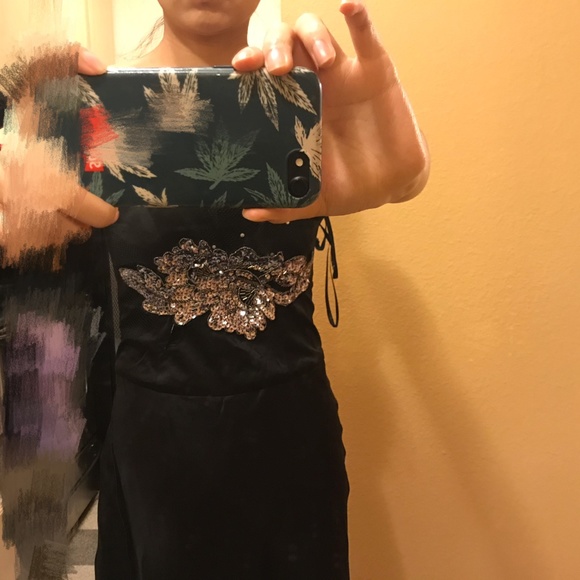 Elegant Silk Prom Dress with boning - Picture 2 of 6